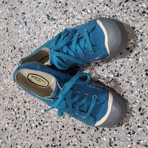 Keen Coronado Lace Up Sneakers